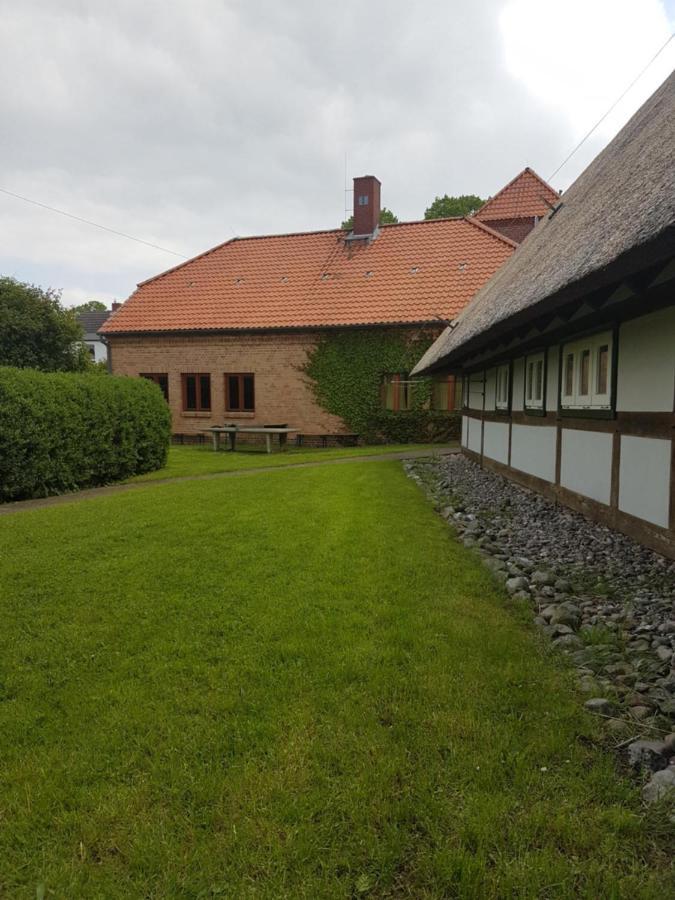 Herberge-Wichernhaus-Boltenhagen Boltenhagen (Ostseebad) Exterior foto